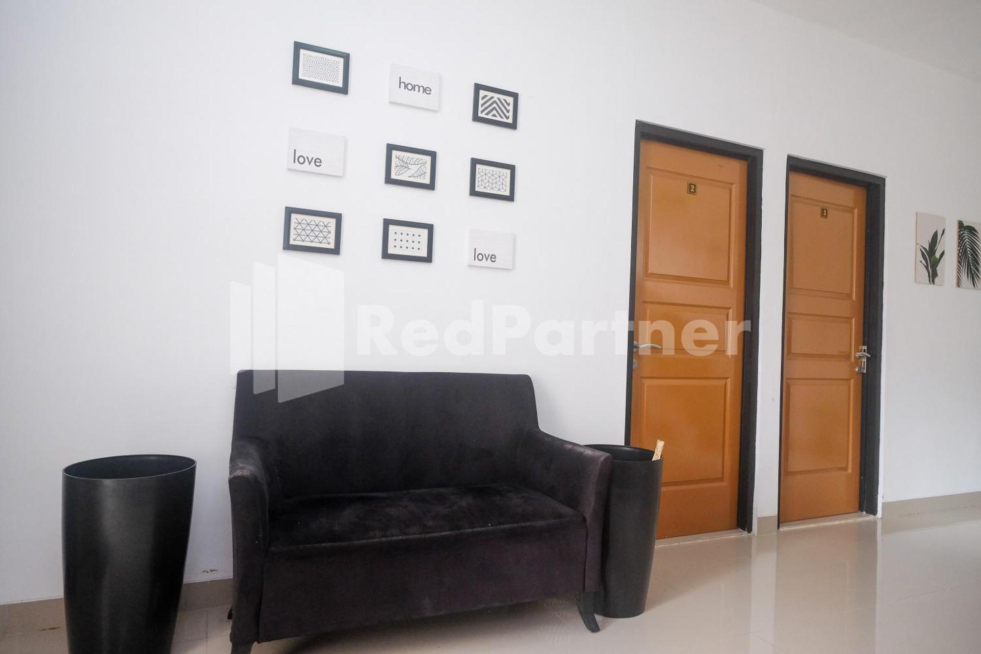 Rumah Daun Timoho Yogyakarta Redpartner Exterior photo